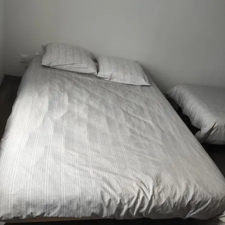 16 Rue Des Deportes Frühstückspension 3*